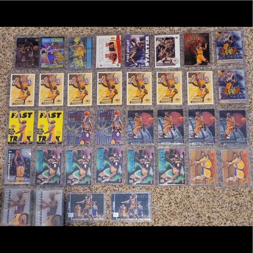 Kobe Bryant rookie cards & inserts - Picture 2 of 5